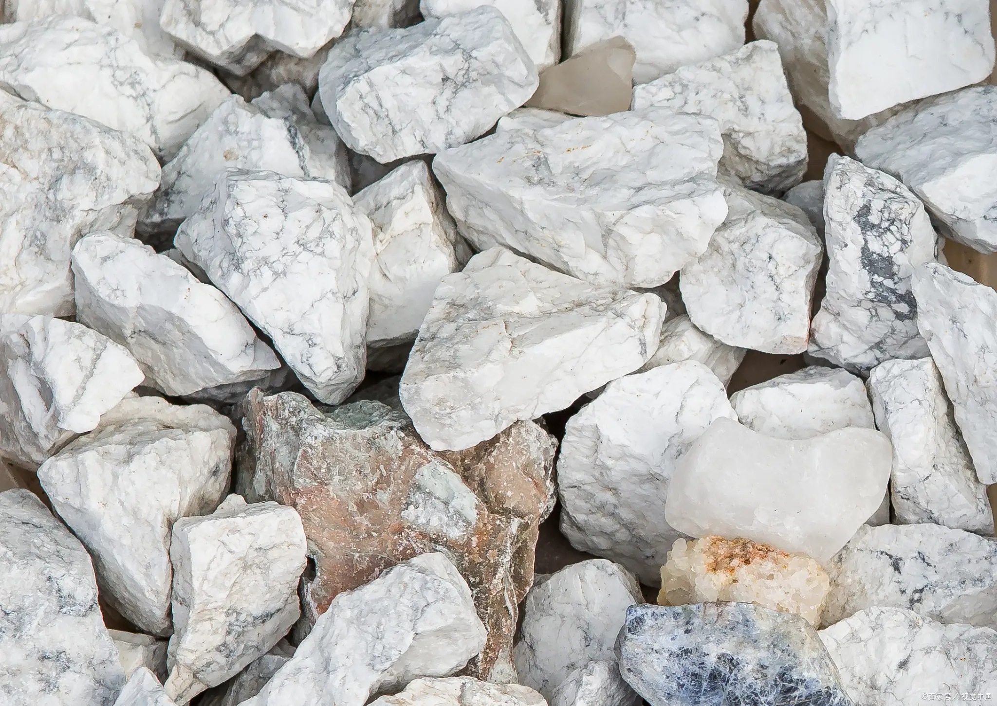 揭秘高岭土的十大战略性应用：改变未来的强大力量 