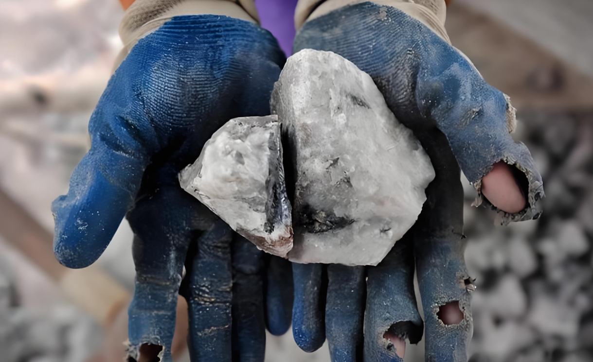 军火原料急缺，美派人考察韩最大钨矿，除了中国就属这里产量最高