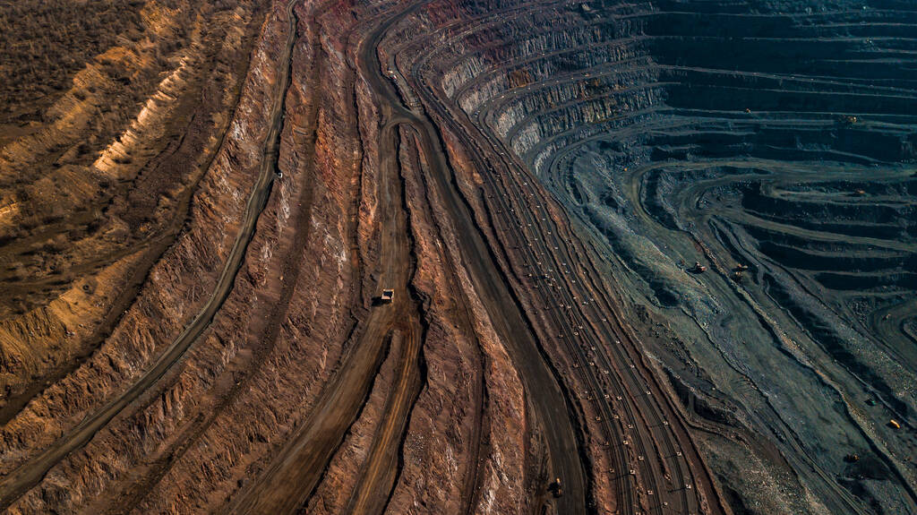 22个月来首次！铁矿石期货价格跌破90美元