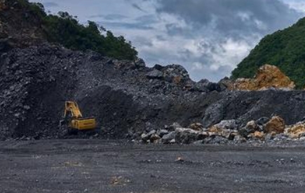 外媒：伊朗南呼罗珊省矿难死亡人数上升至51人