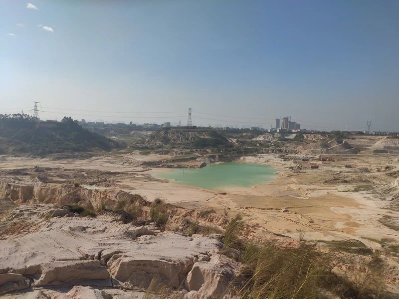 被称为“白色黄金”！高岭土产业在广东茂名如何走上绿色转型路？
