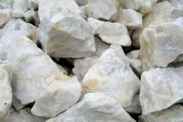 关注！山西拟建年产1.2万吨高纯石英砂项目，中旗新材石英砂产能提升至40万吨