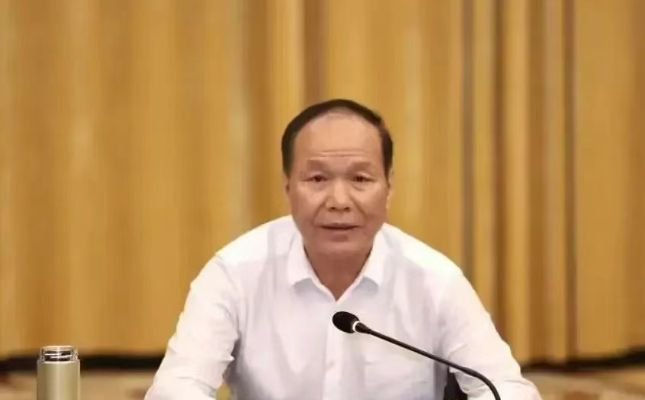 正部级齐扎拉，搞“形象工程”、“政绩工程”、非法收受巨额财物被“双开”