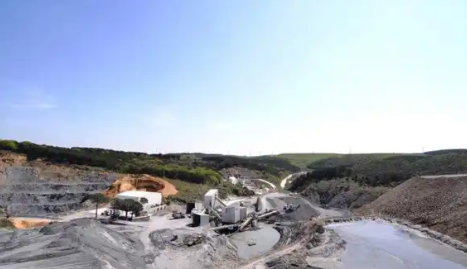 甘肃省三级联动探获7亿吨冶镁白云岩矿