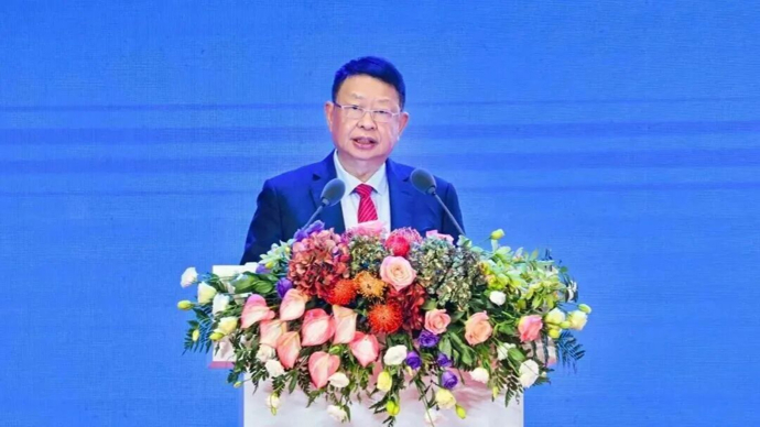 “中国金王”，卸任