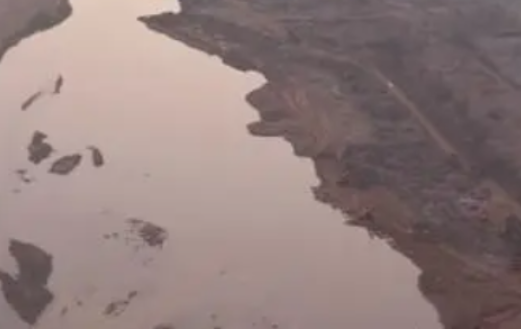 “河道治理”变采砂盛宴？夜间规避计量、洗砂污水直排河道